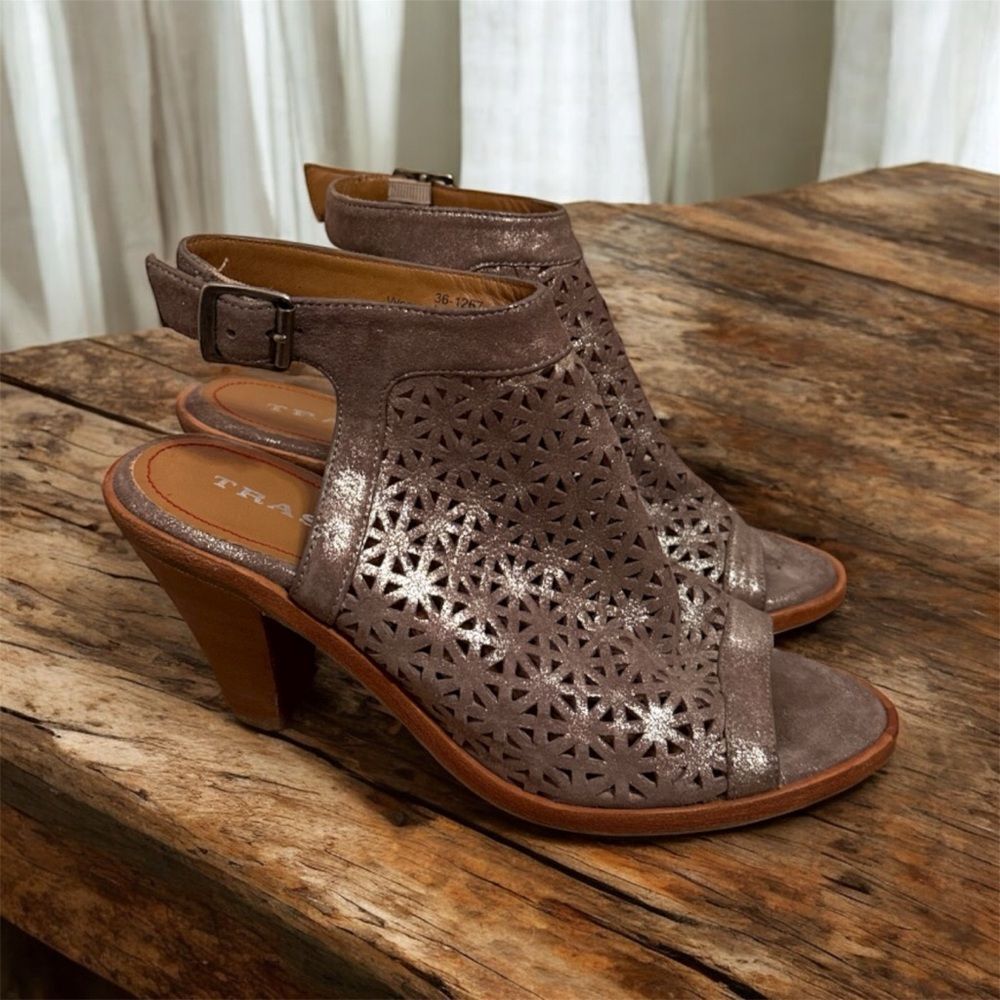 Trask Women's Taupe Cut-Out Heels - 8M - Excellent Condition